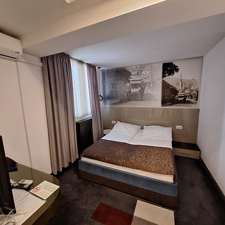 Hotel Boutique Bristol Sarajevo Bagian luar foto