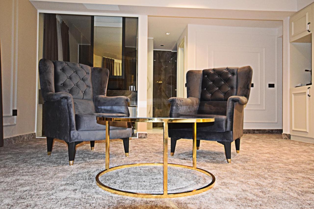 Hotel Boutique Bristol Sarajevo Bagian luar foto