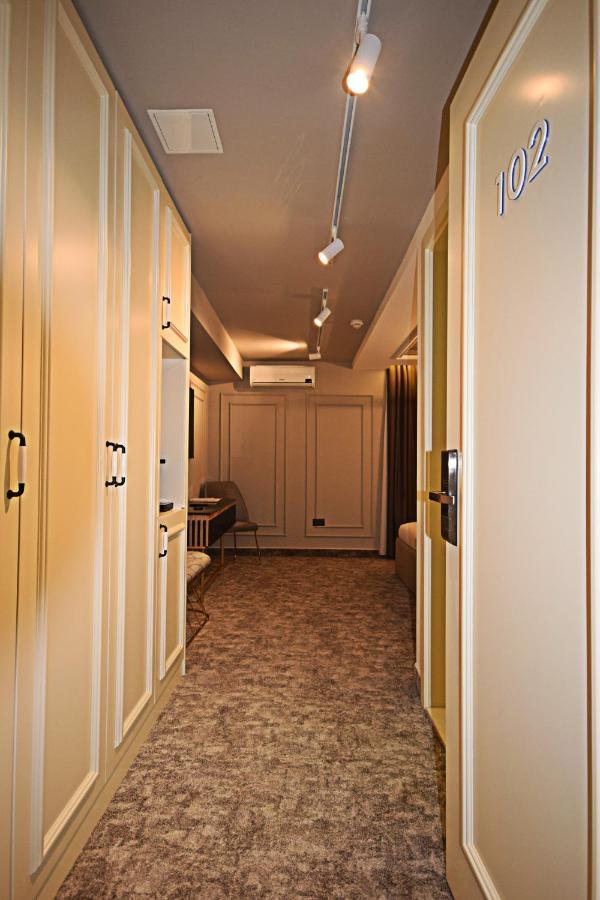 Hotel Boutique Bristol Sarajevo Bagian luar foto