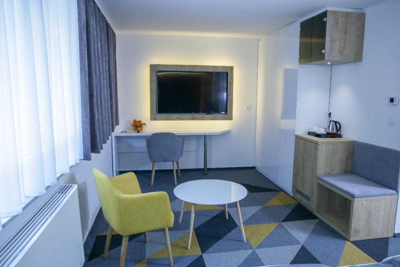 Hotel Boutique Bristol Sarajevo Bagian luar foto