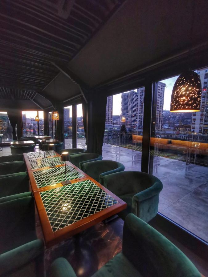 Hotel Boutique Bristol Sarajevo Bagian luar foto